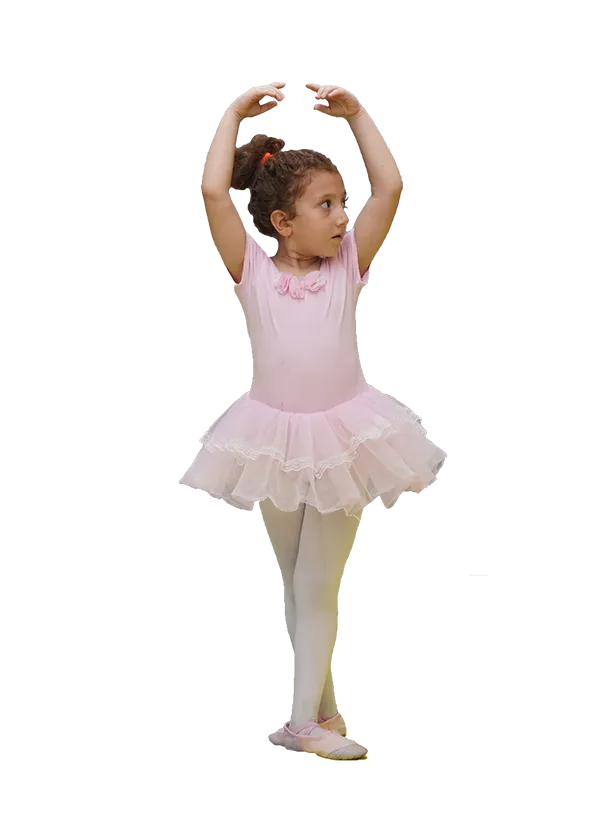 تصویر یک دختر در حال ورزش باله